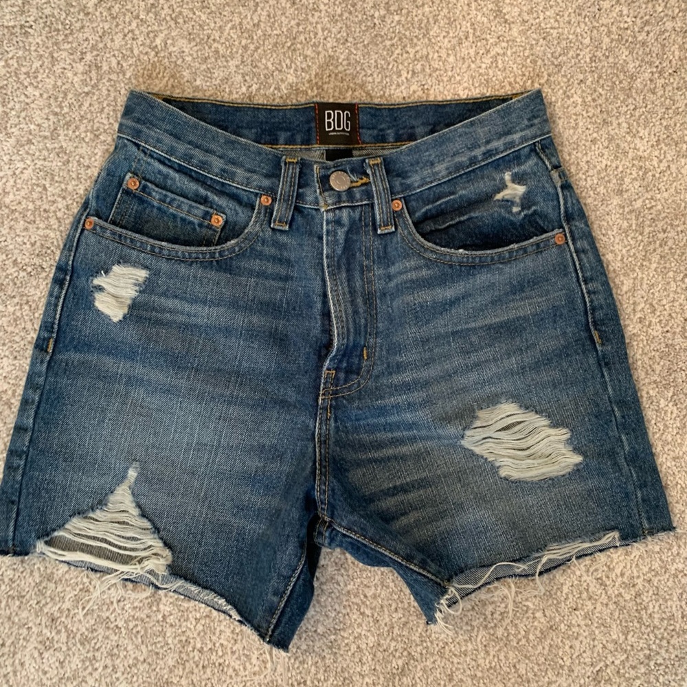 BDG Urban Outfitters High Rise A-Line Denim cut off Shorts with Raw Hem Size 26